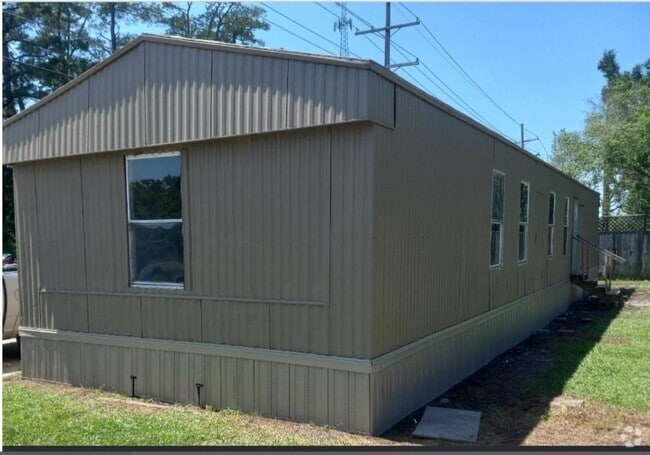 Building Photo - Silver River Mobile Home Park Rental