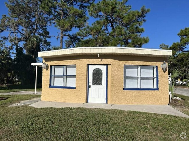 Building Photo - 130 S Suncoast Blvd Rental