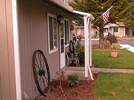 Riverside Terrace - Riverside Terrace Apartments