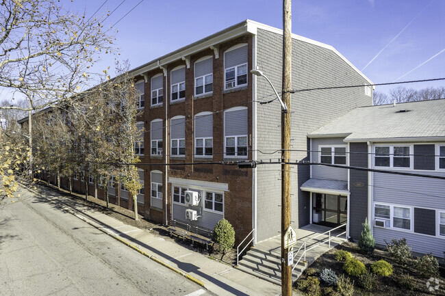 Photo - Fairmount Heights Apartments