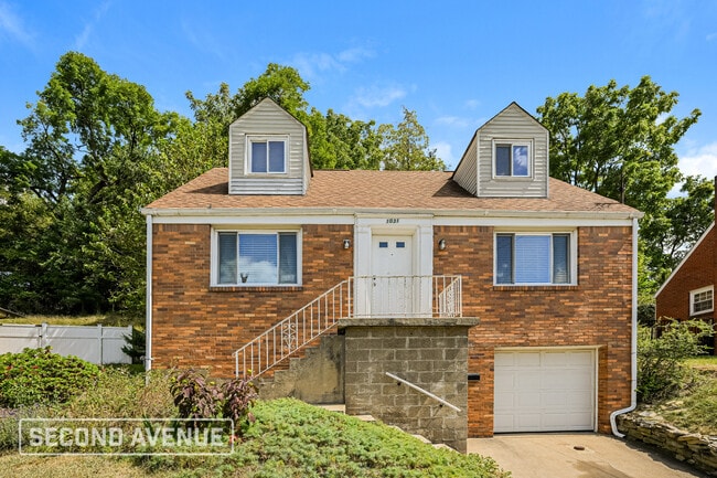 Building Photo - 1031 Greenlawn Dr Rental