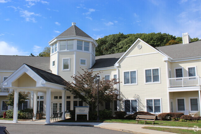 55+ Communities & Senior Living in Wallingford, Connecticut | After55