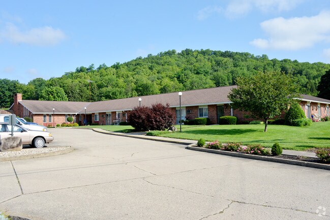 Photo - Fairbrook Manor Apartments