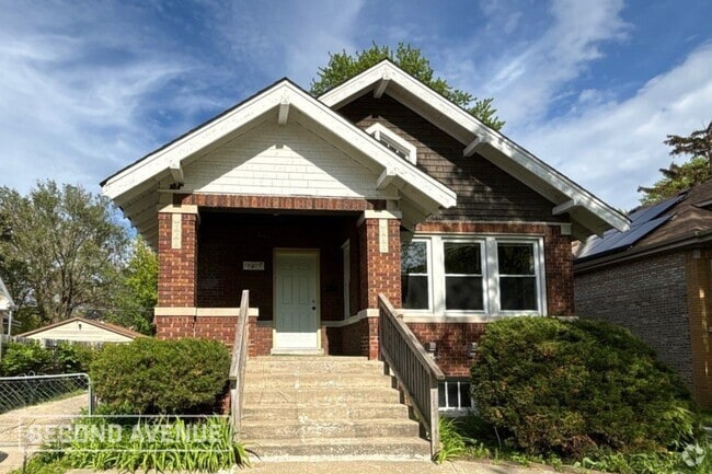 Building Photo - 10437 S Wallace St Rental