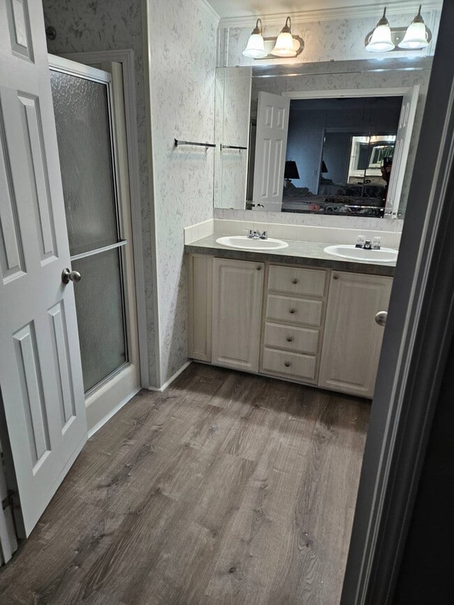 Building Photo - 36125 Lake Pasadena Rd