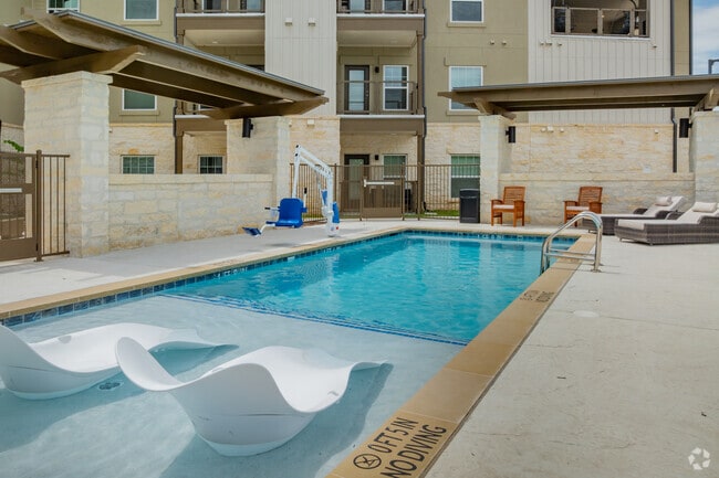 Building Photo - BARONS PARK