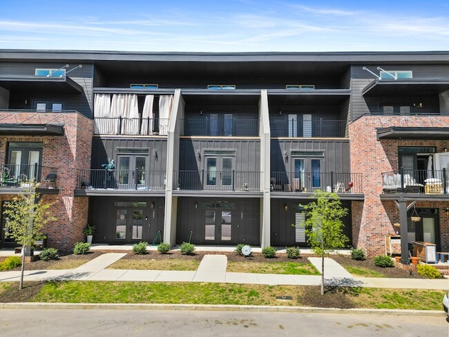 Photo - 1881 S Watkins St Townhome