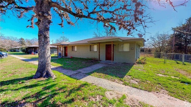 Building Photo - 16567 Farm to Market Rd 2154 Rental