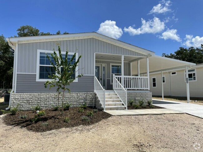 Building Photo - Crystal Lake - Zephyrhills-A 55+ Community Rental