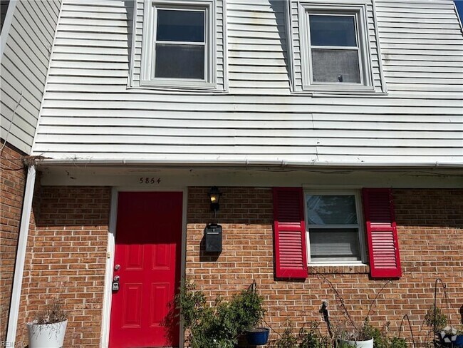 Building Photo - 5854 E Hastings Arch Rental