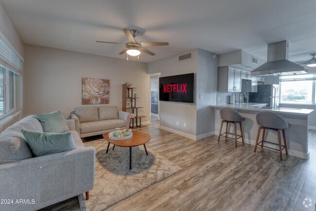 Building Photo - 721 E Montebello Ave Rental