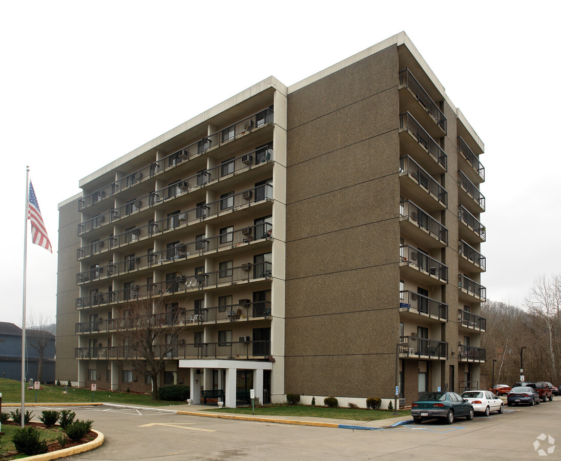 Chapmanville Towers - Chapmanville Towers Apartments