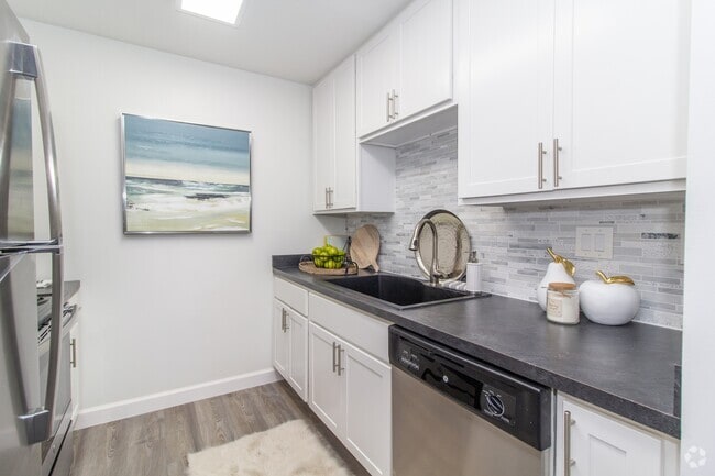 The Westbrook - One Bedroom One Bath Apartment Home - The Valley Rental