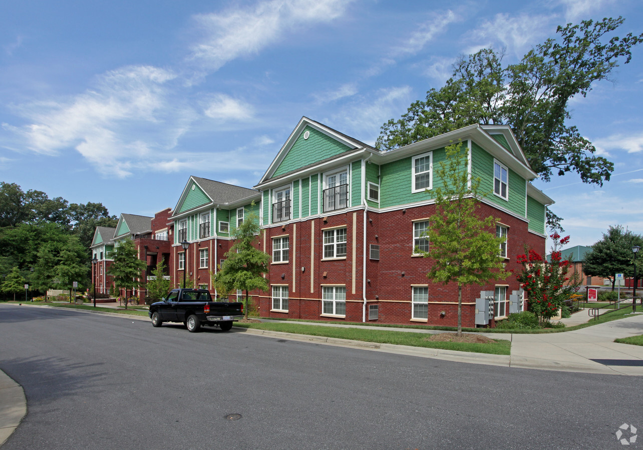 Photo - Cherry Gardens Apartments