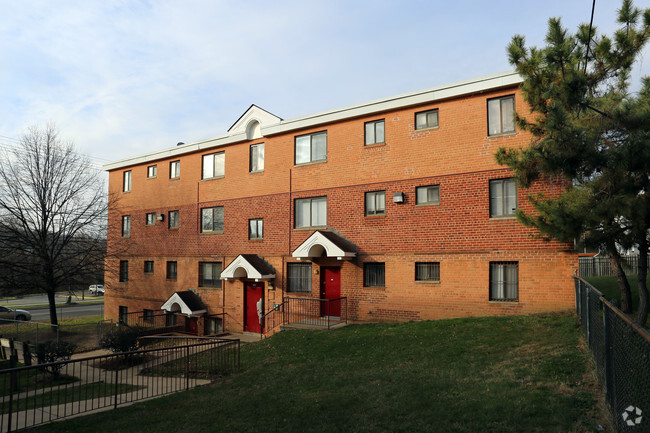 Primary Photo - Otto B Berg Apartments