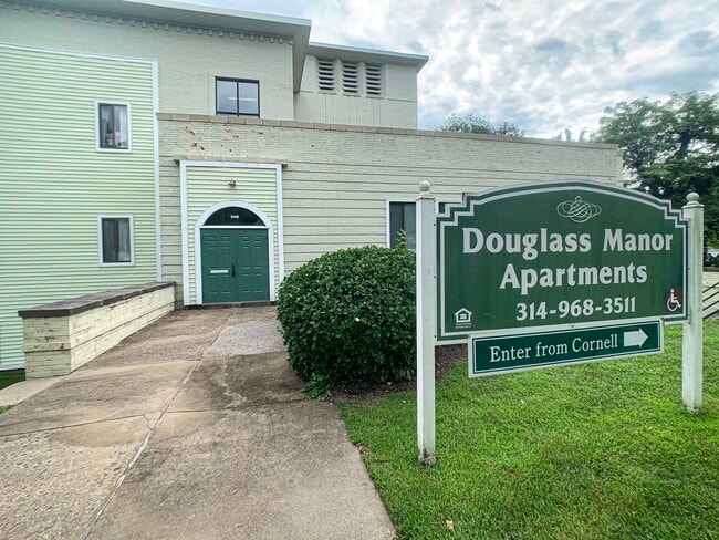 Building Photo - Douglass Manor Apartments
