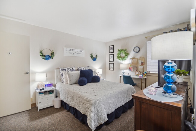 Photo - Christian Village Apartments
