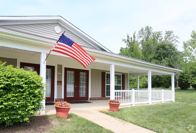 Building Photo - English Oaks Rental