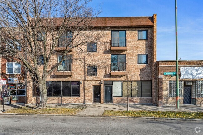Building Photo - 7109 N Western Ave Rental