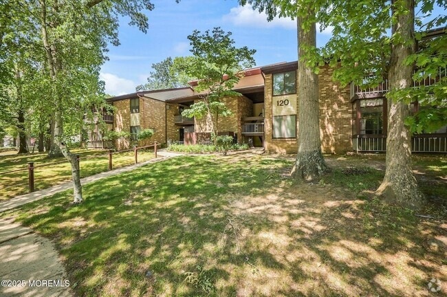 Building Photo - 120 Amberly Dr Rental