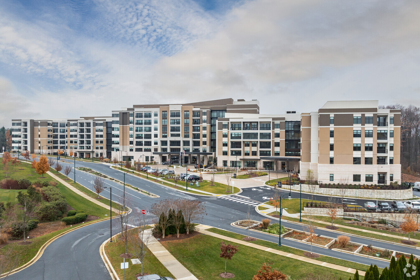 10100 Washingtonian Blvd - The Carnegie at Washingtonian Center Apartments