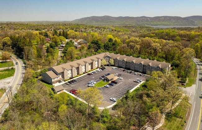 Building Photo - Amber Grove