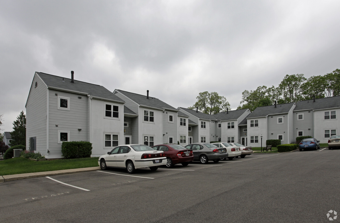 Golden View Acres - Golden View Acres Apartments