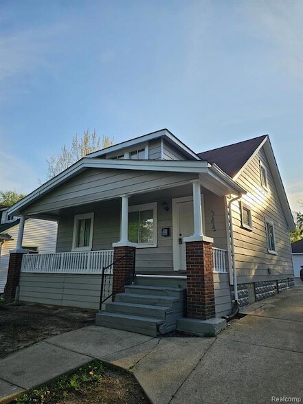 Photo - 362 S Marshall St Rental