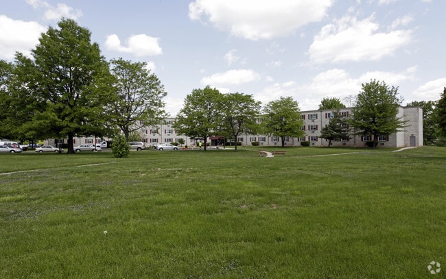 Building Photo - Vincent Heights Rental