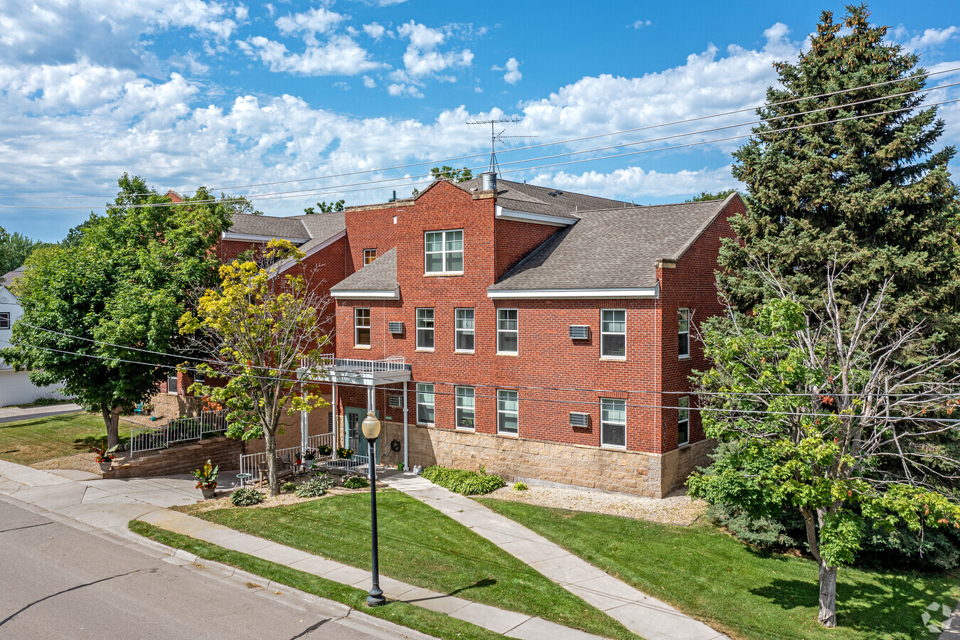 Photo - Mississippi Terrace Apartments