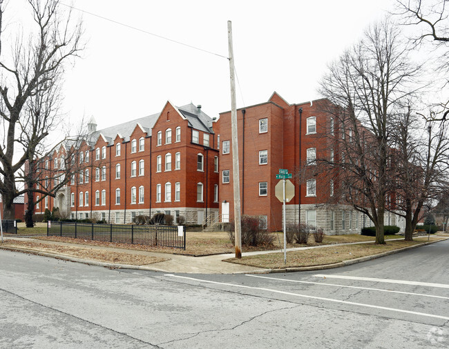 Building Photo - Franciscan Villa Rental
