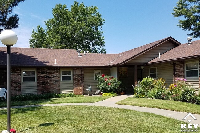 Exterior - Northgate Manor Apartments