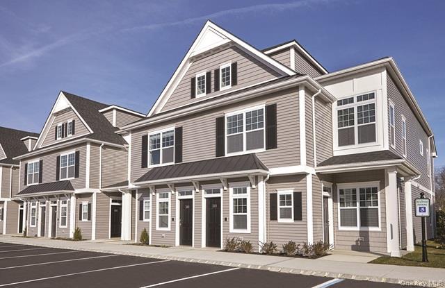 Building Photo - 121 Sutton Ct