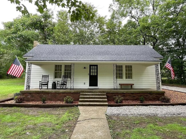 Photo - 5454 Pinewood Rd Rental