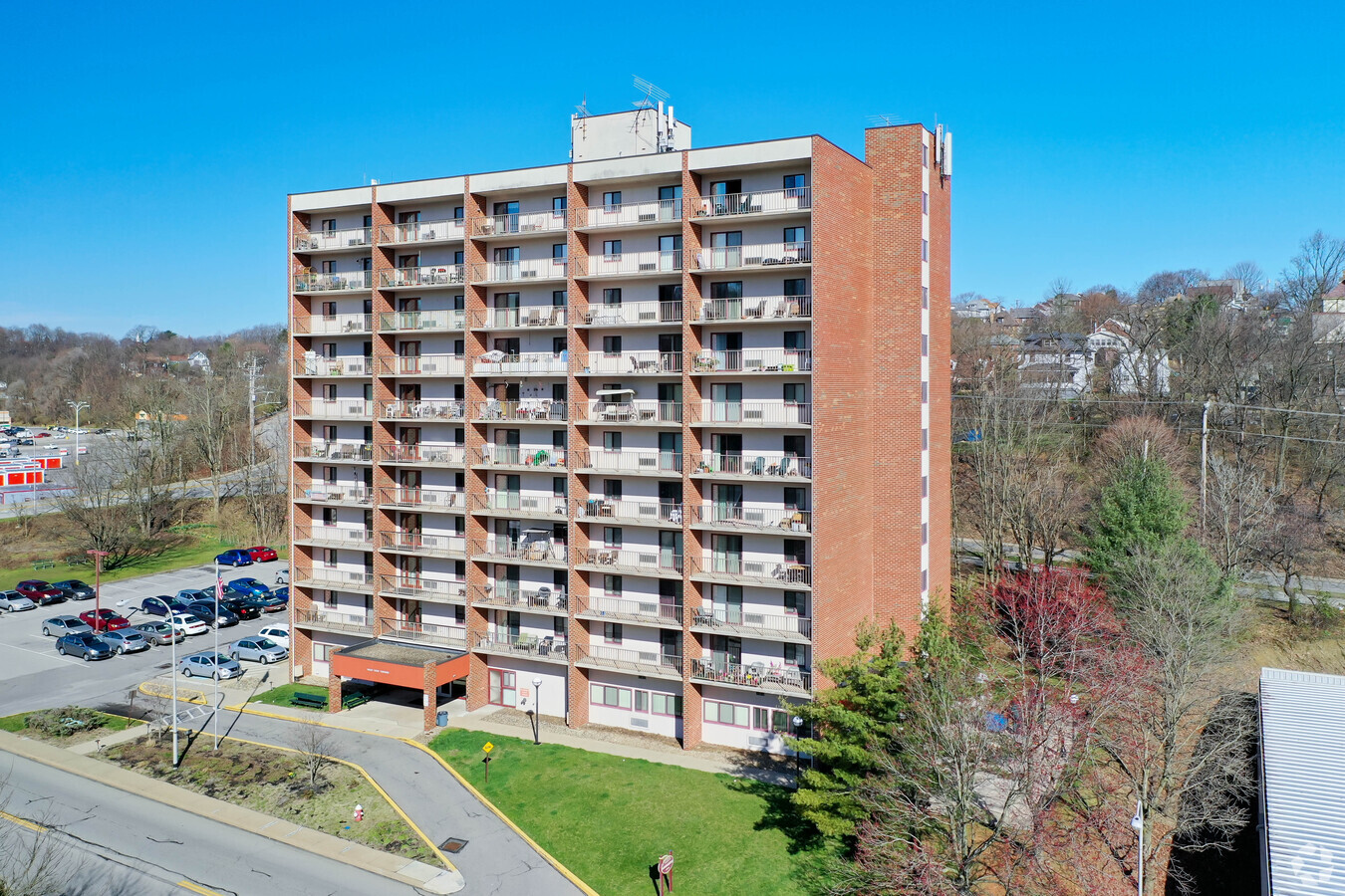 West View Towers - West View Towers Apartments