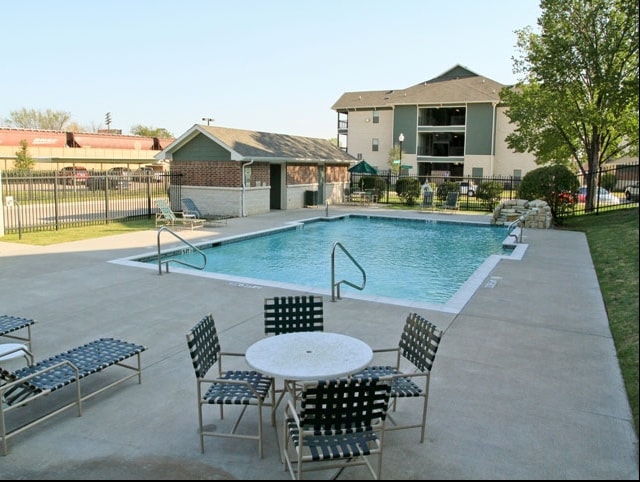 Primary Photo - Oak Timber White Settlement Apartments