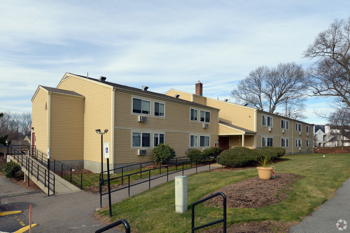 Photo - Maple Gardens I Apartments