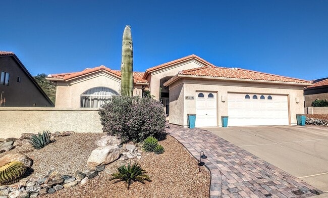 Building Photo - 38162 S Desert Bluff Dr