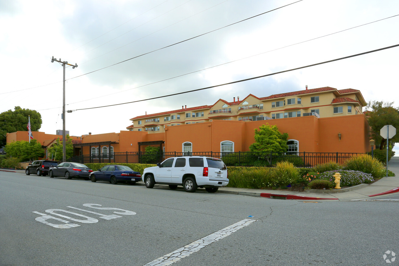 The Magnolia of Millbrae - The Magnolia of Millbrae Apartments