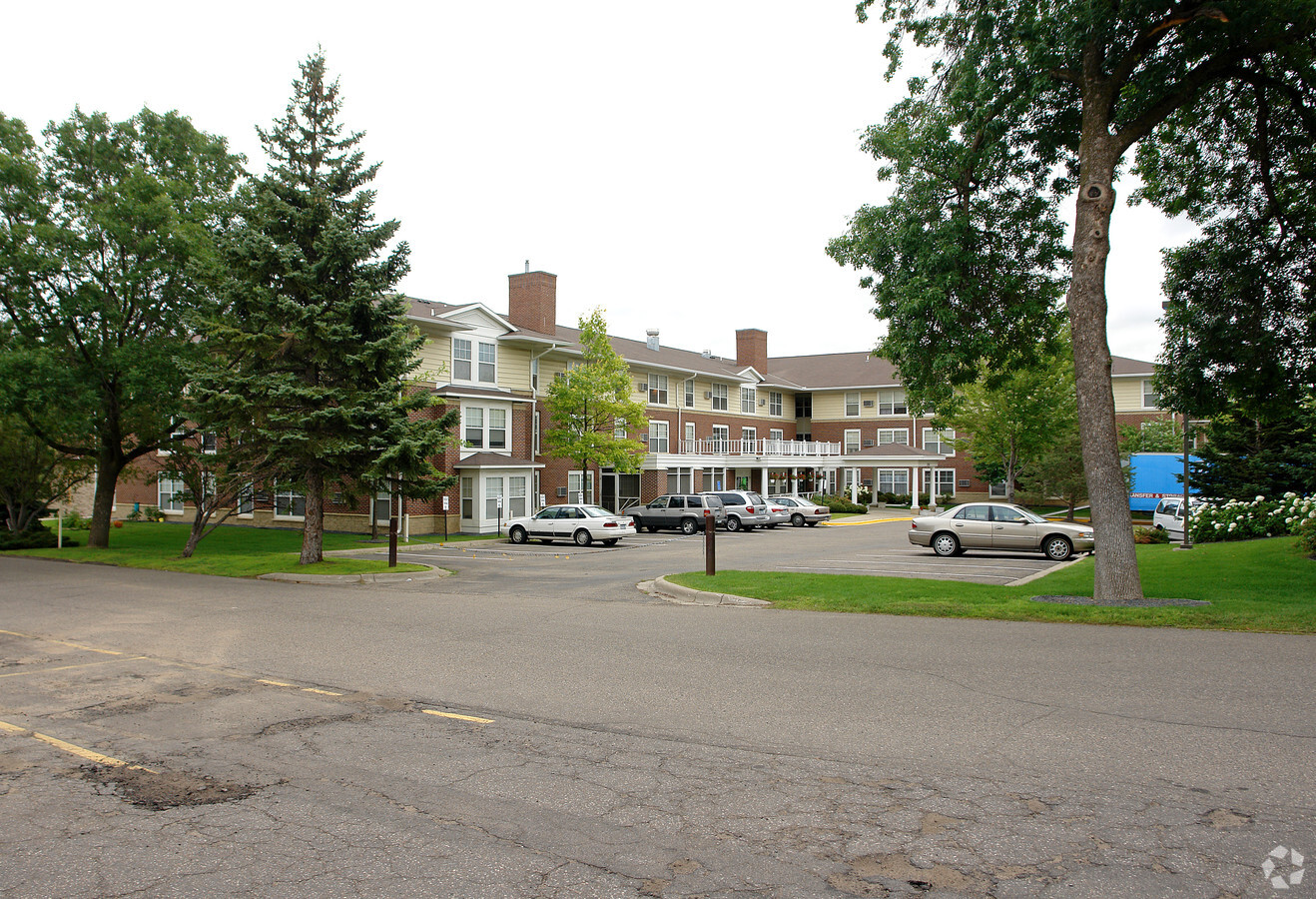 River Heights Terrace - River Heights Terrace Apartments