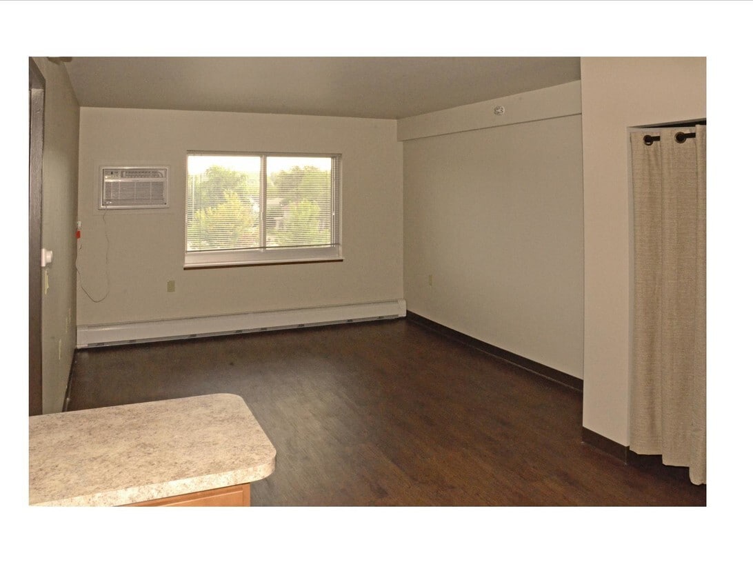Floor Plan - Riverview Terrace 1 Bedroom 1 Bath