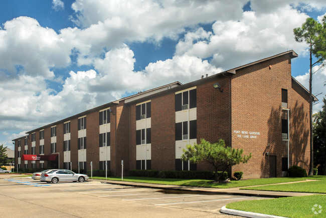 Building Photo - Fort Bend Gardens Rental