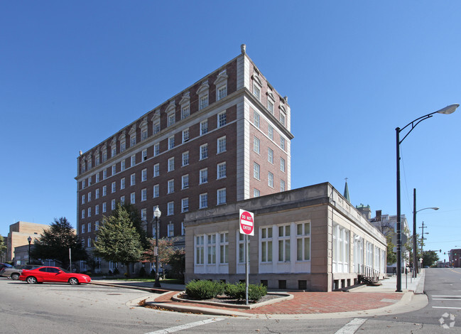 Photo - Anthony Wayne Apartments