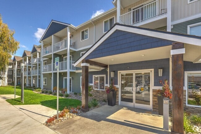 Building Photo - Vintage at Vancouver Rental
