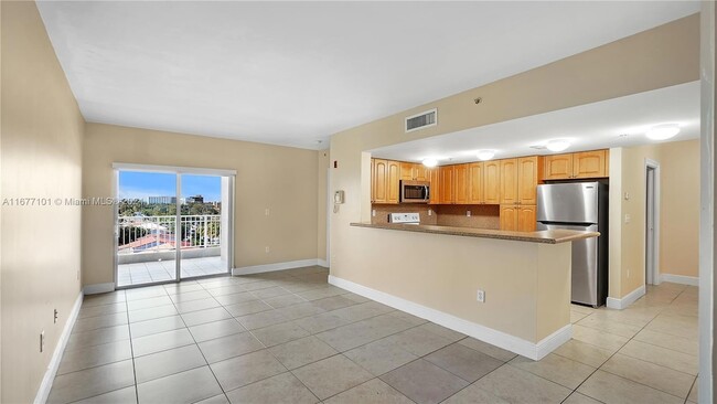 Photo - 120 SW 37th Ave Unit 505 Condo