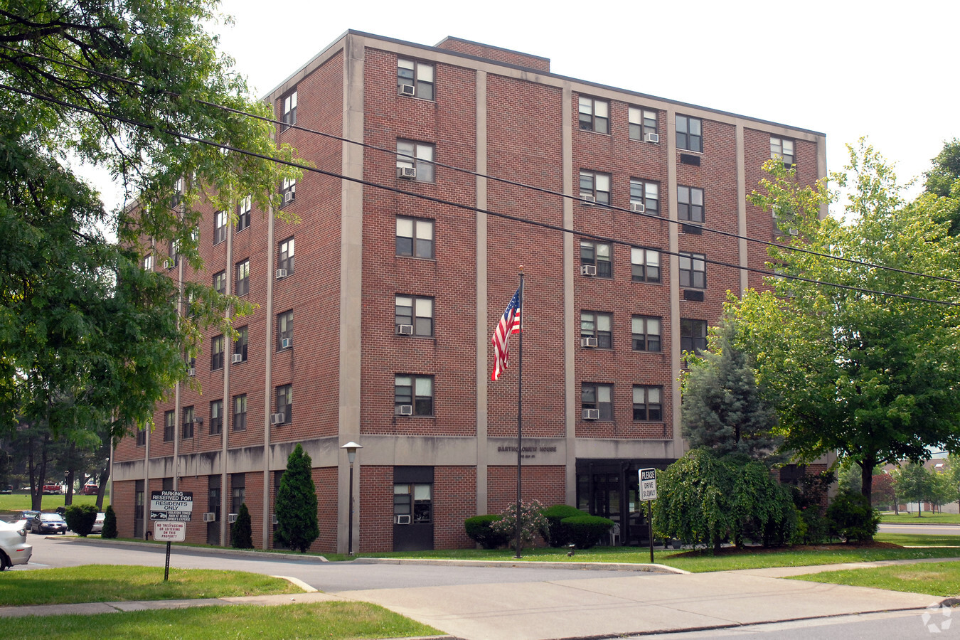 Bartholomew House - Bartholomew House Apartments