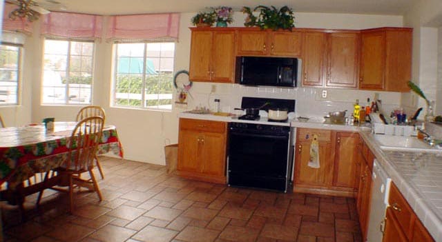 Primary Photo - 1135-1139 W North St Rental