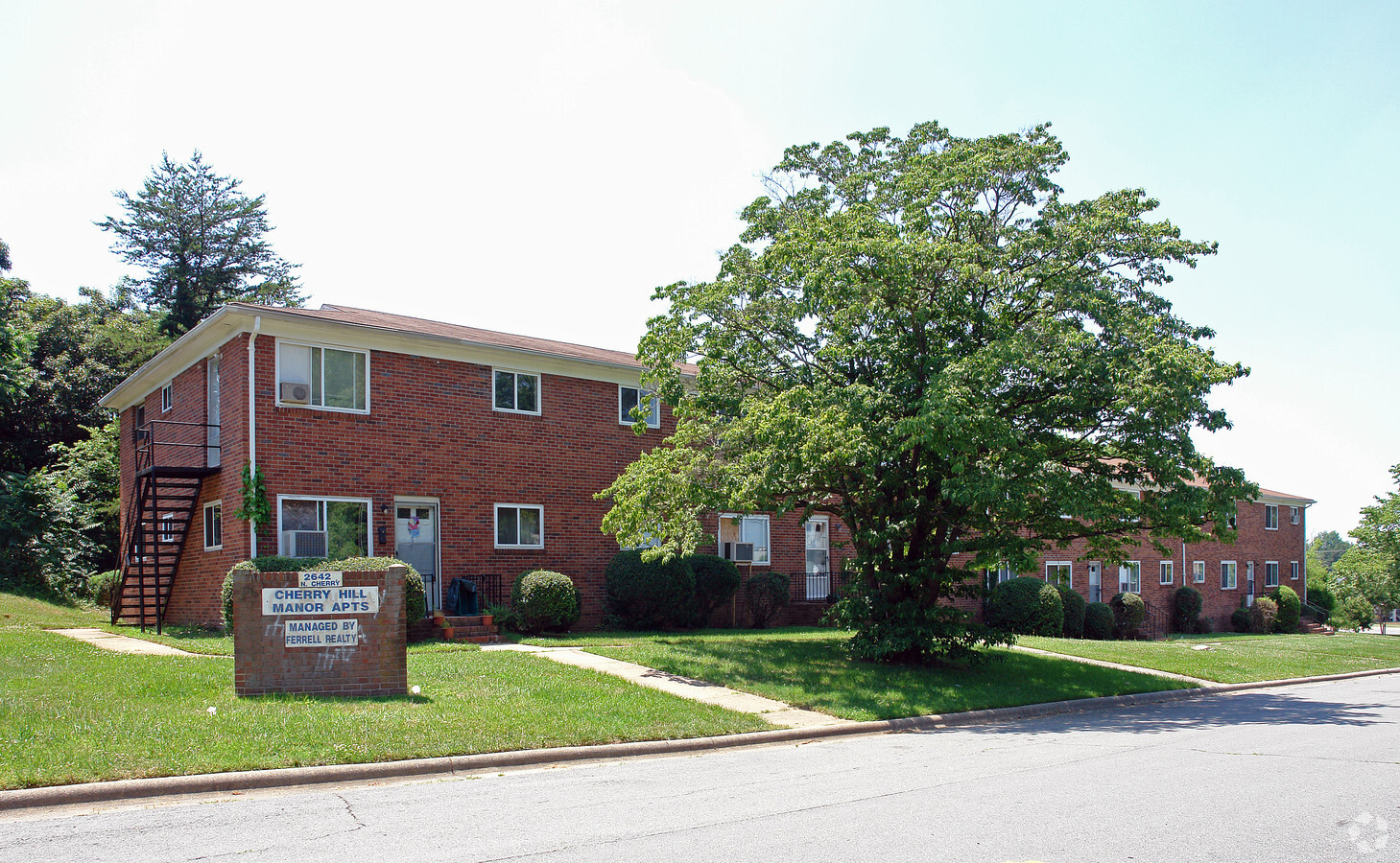 Cherry Street Apartments - Cherry Street Apartments