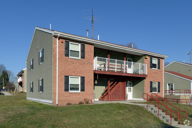 Primary Photo - James Thomas Apartments