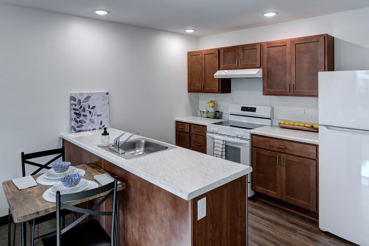 Floor Plan - 1 Bedroom w/ Den